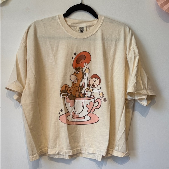 Comfort Colors Tops - Comfort Jessie tee size 2XL